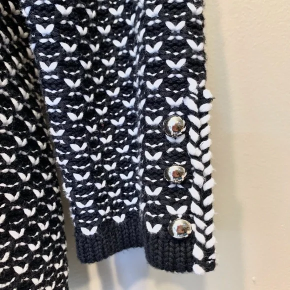 WHBM Crochet Chunky Knit Button Pocket Cardigain - Picture 7 of 9